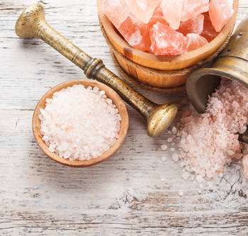 Himalayan salt in a mortar